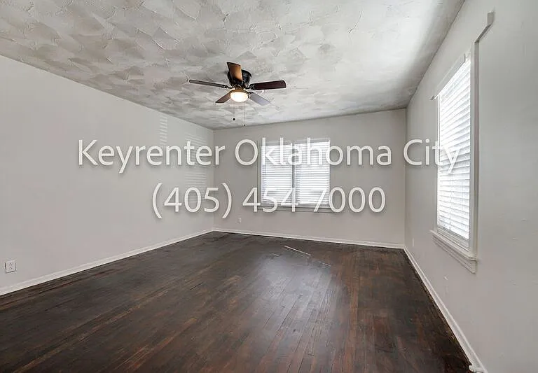 4913 N Willow Ave #4913 — Photo 8