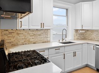 122 W 39th St APT D1, Bayonne, NJ 07002