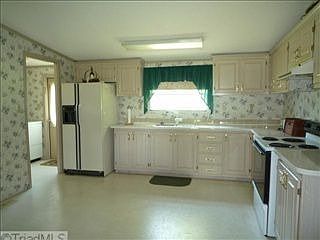 3rd image of 102 Millstone Dr