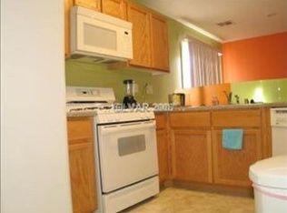 9983 Swimming Hole St, Las Vegas, NV 89183