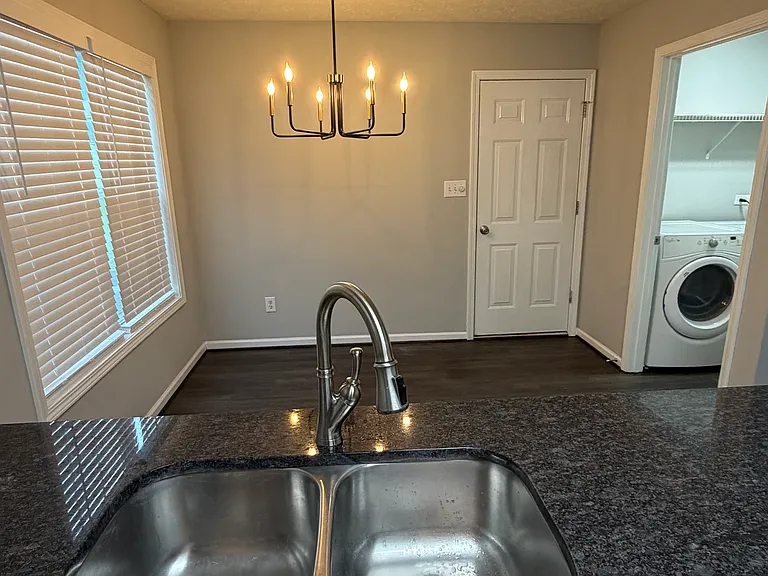 387 Ayelsbury Ct — Photo 9