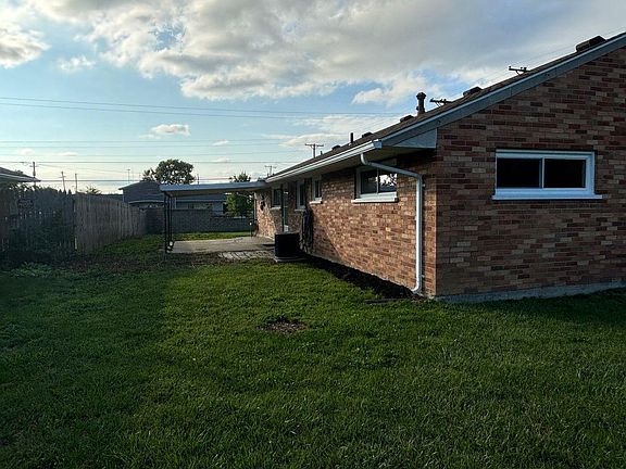 3rd image of 1896 Hoyle Pl