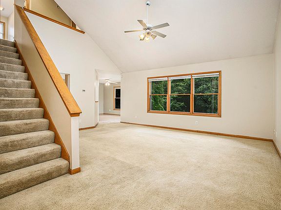 2nd image of 163 Cherrywood Ln