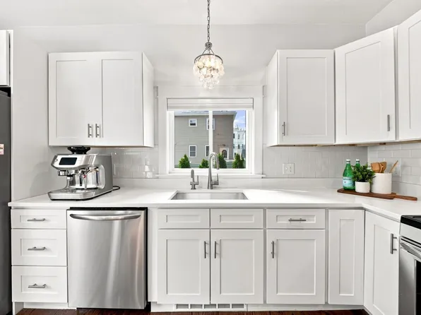 18 Partridge Ave, Somerville, MA 02145