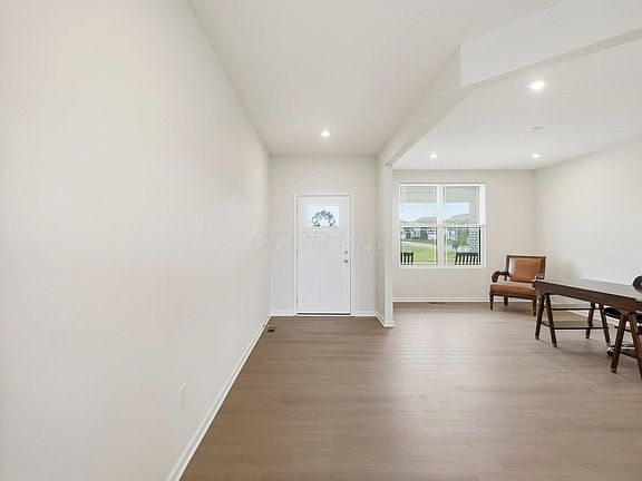 3rd image of 1024 Mill Stone Dr