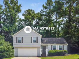 592 Pinnacle Poin, Lithonia, GA 30058