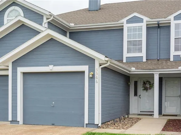 5566 NW Moonlight Meadow Dr, Lees Summit, MO 64064
