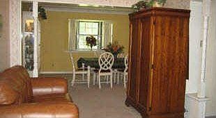 4th image of 5 Post Oak Cir