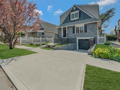 115 S 12th Street, New Hyde Park, NY, 11040