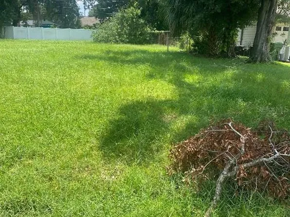 2112 W Farwell Dr #11, Tampa, FL 33603