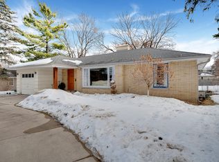 8007 Cedar Lake Rd, Saint Louis Park, MN 55426