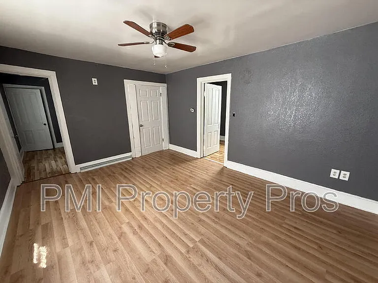 2630 N 24th St — Photo 3