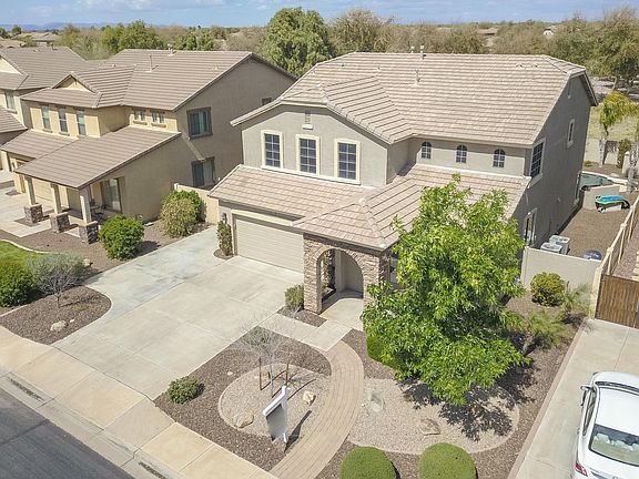 3rd image of 4560 E Hazeltine Way