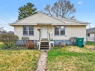 2510 Normandy Dr, Mishawaka, IN 46545