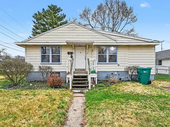 2510 Normandy Dr, Mishawaka, IN 46545