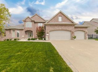 6602 N Greenwich Pl, Peoria, IL