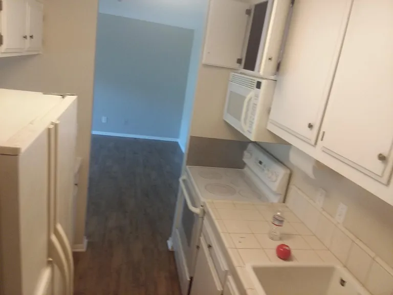 820 Camino Real #103 — Photo 6