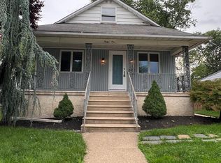 41 N Clinton Ave, Maple Shade, NJ 08052