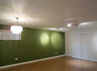 7074 N Ridge Blvd APT 1B, Chicago, IL 60645