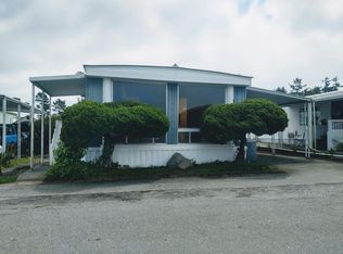 5589 Hilltop Ln, Eureka, CA 95503