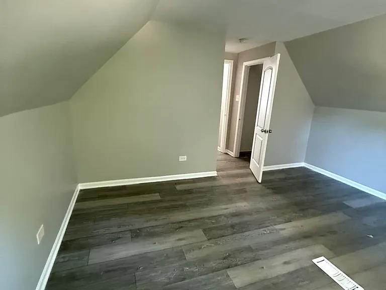 16963 Shea Ave — Photo 4