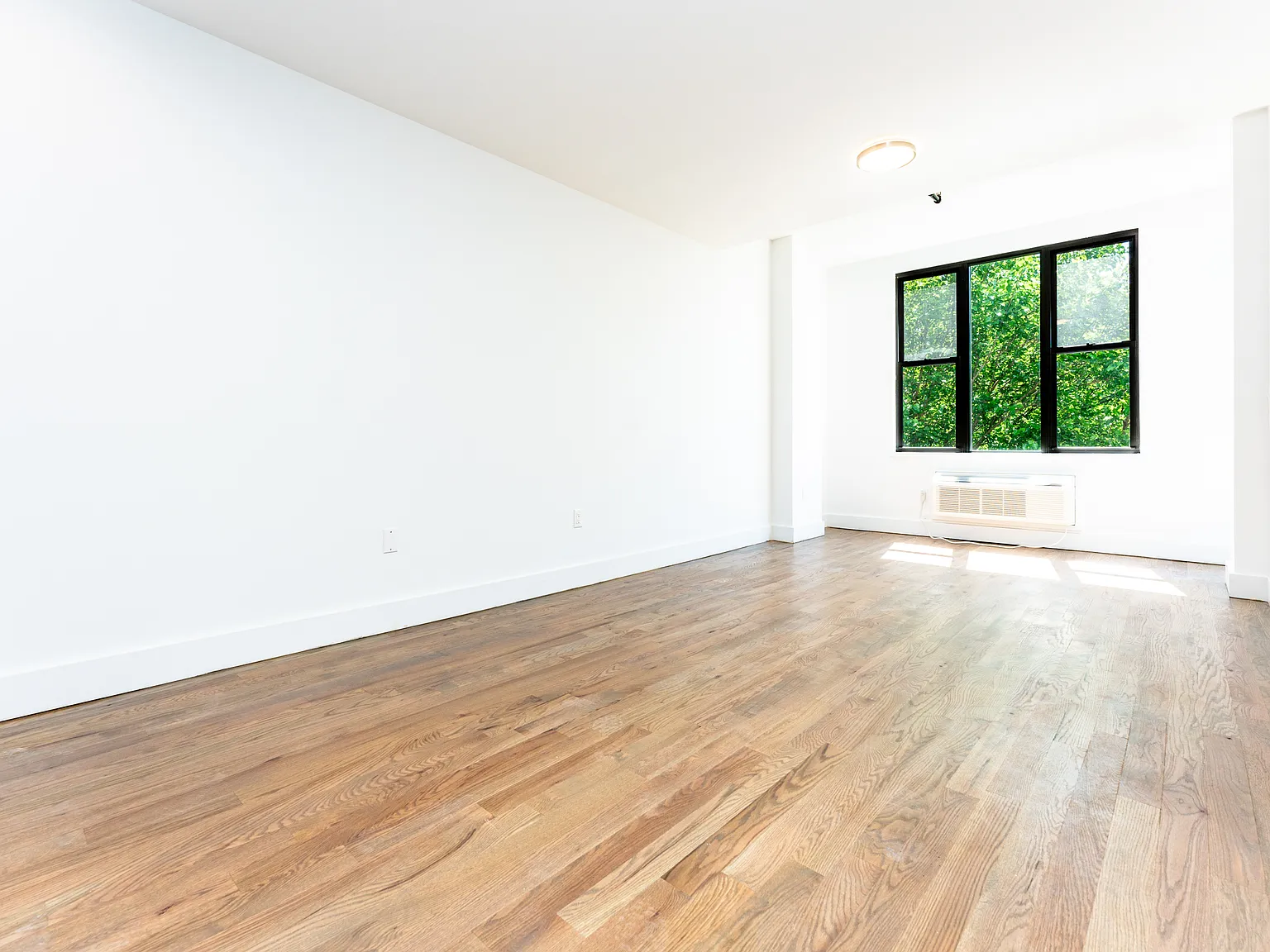 91 Desales Place — Photo 4