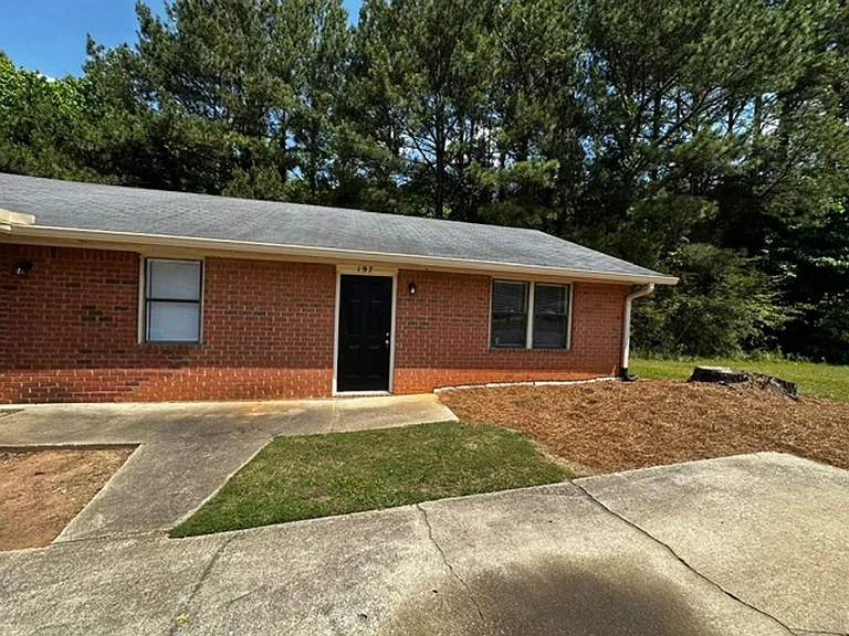 195/197 Michele Dr — Photo 8