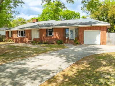 211 E Richland St, Kershaw, SC, 29067