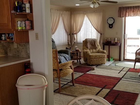 5th image of 614 N Custer Ave