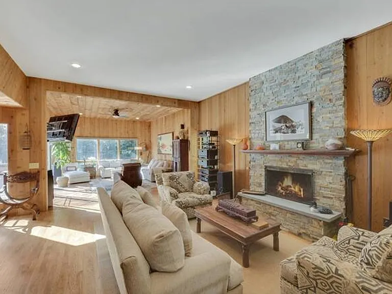 1 Spread Oak Ln — Photo 3