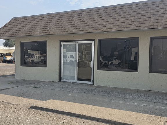 2nd image of 530 S 3rd St E