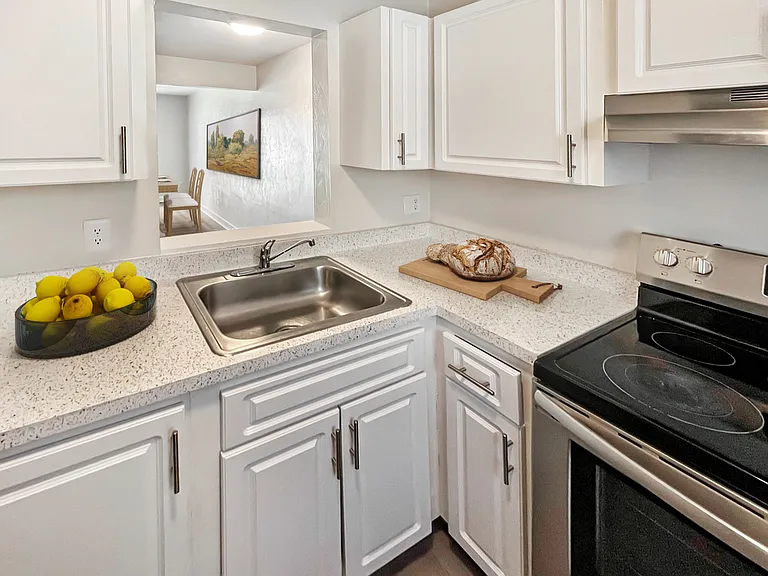 North Pointe Villas — Photo 3