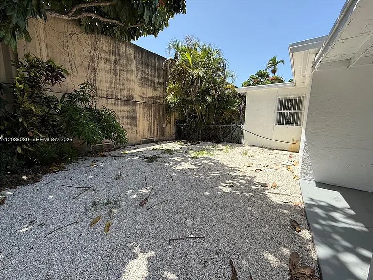 600 NW 116th Ter #1 — Photo 10