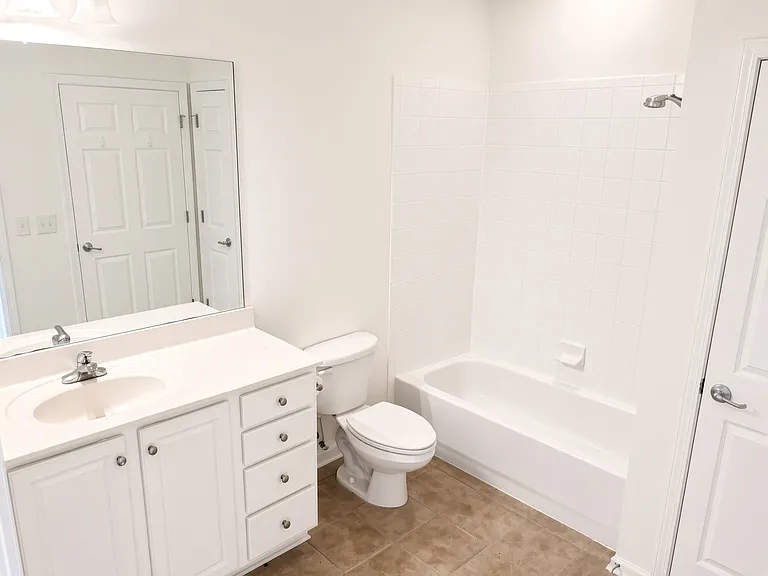 1364 Orchard Cir — Photo 8