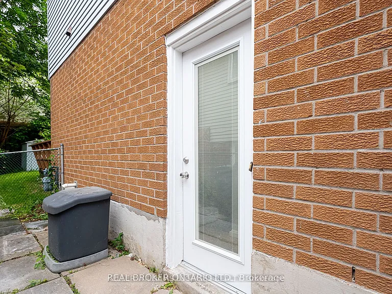47 Rotary Dr — Photo 46
