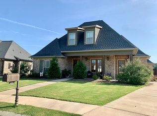 411 Duke Ct, Flowood, MS 39232