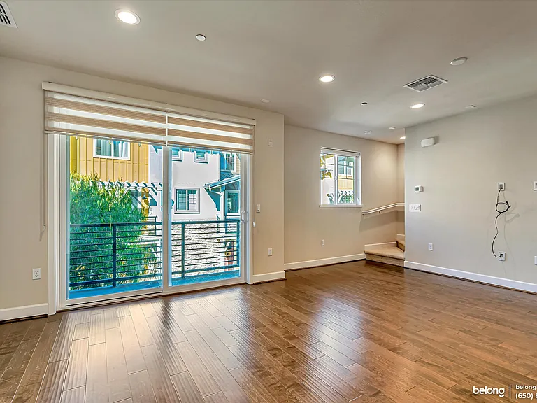389 Basswood Cmn #10 — Photo 11