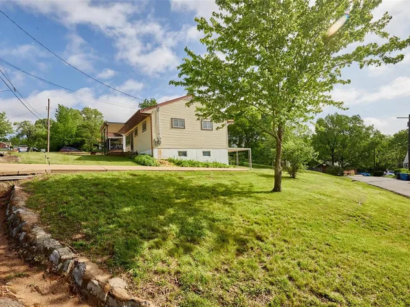 4636 Esther Ave, Saint Louis, MO 63129
