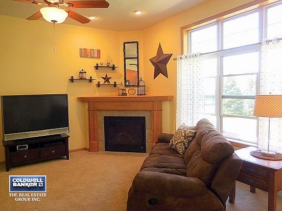 3rd image of 323 Cordy Ln