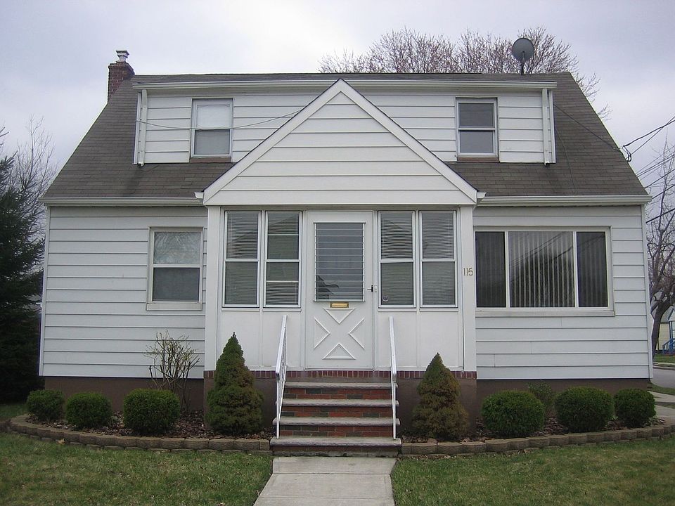 Main Entrance---Apt #1