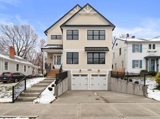 3658 Stettinius Ave, Cincinnati, OH 45208