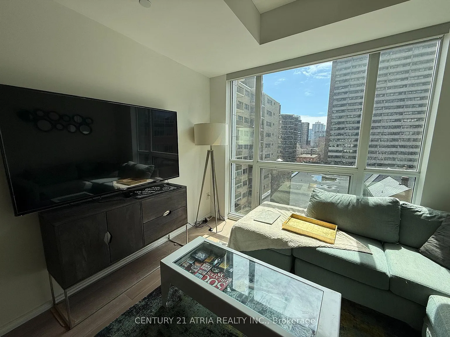 2 bed, $2,550 — Photo 4