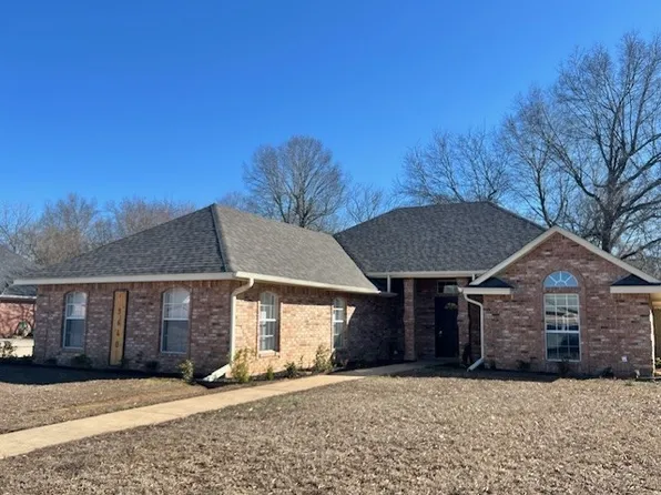 3640 Brownwood Dr, Paris, TX 75462