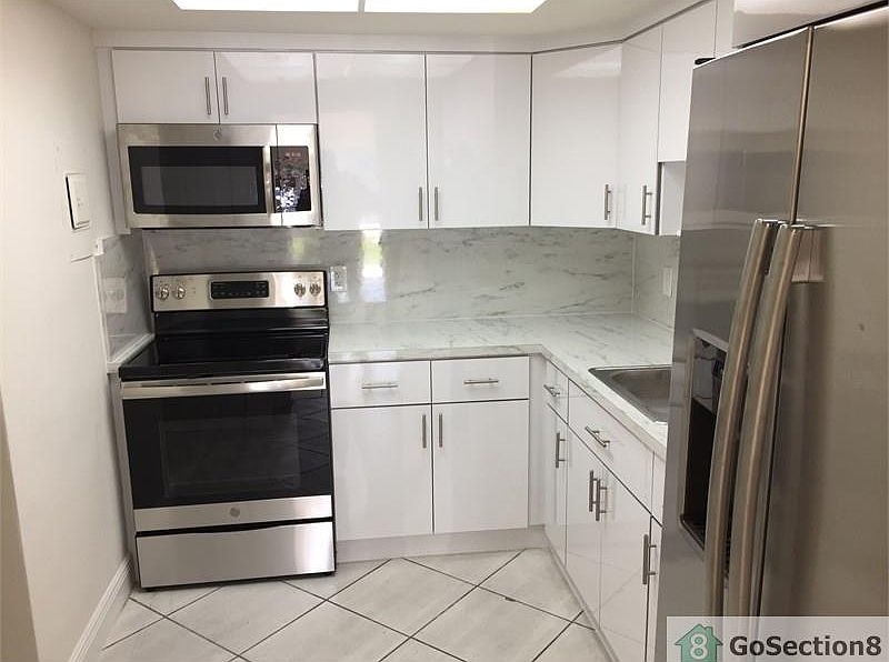 1st image of 13940 Lake Placid Ct