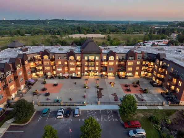 1800 Graham Ave Unit 404, Saint Paul, MN 55116