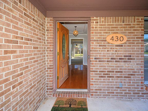 2nd image of 430 Perthshire Dr