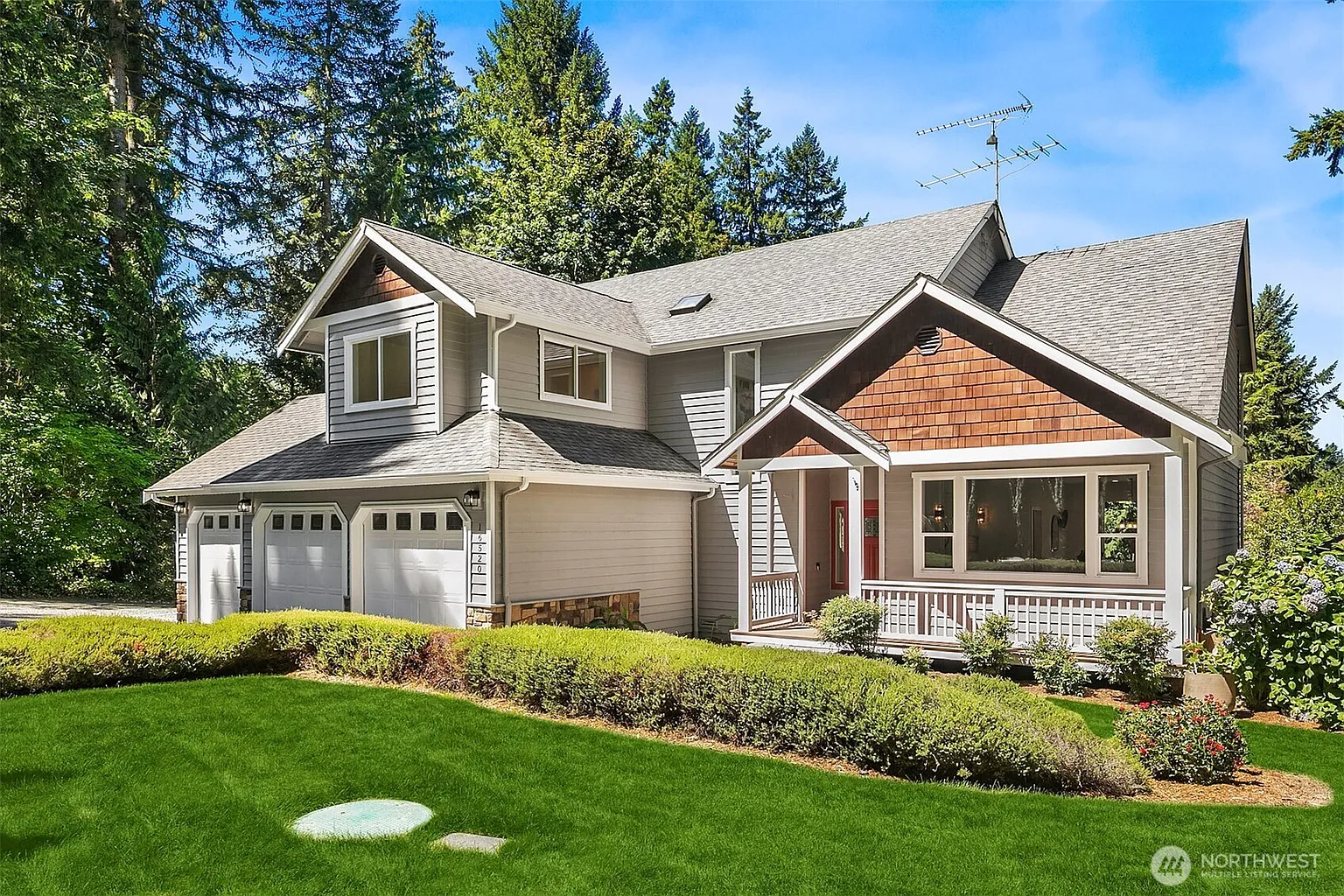 16520 NE 180th Place photo 1