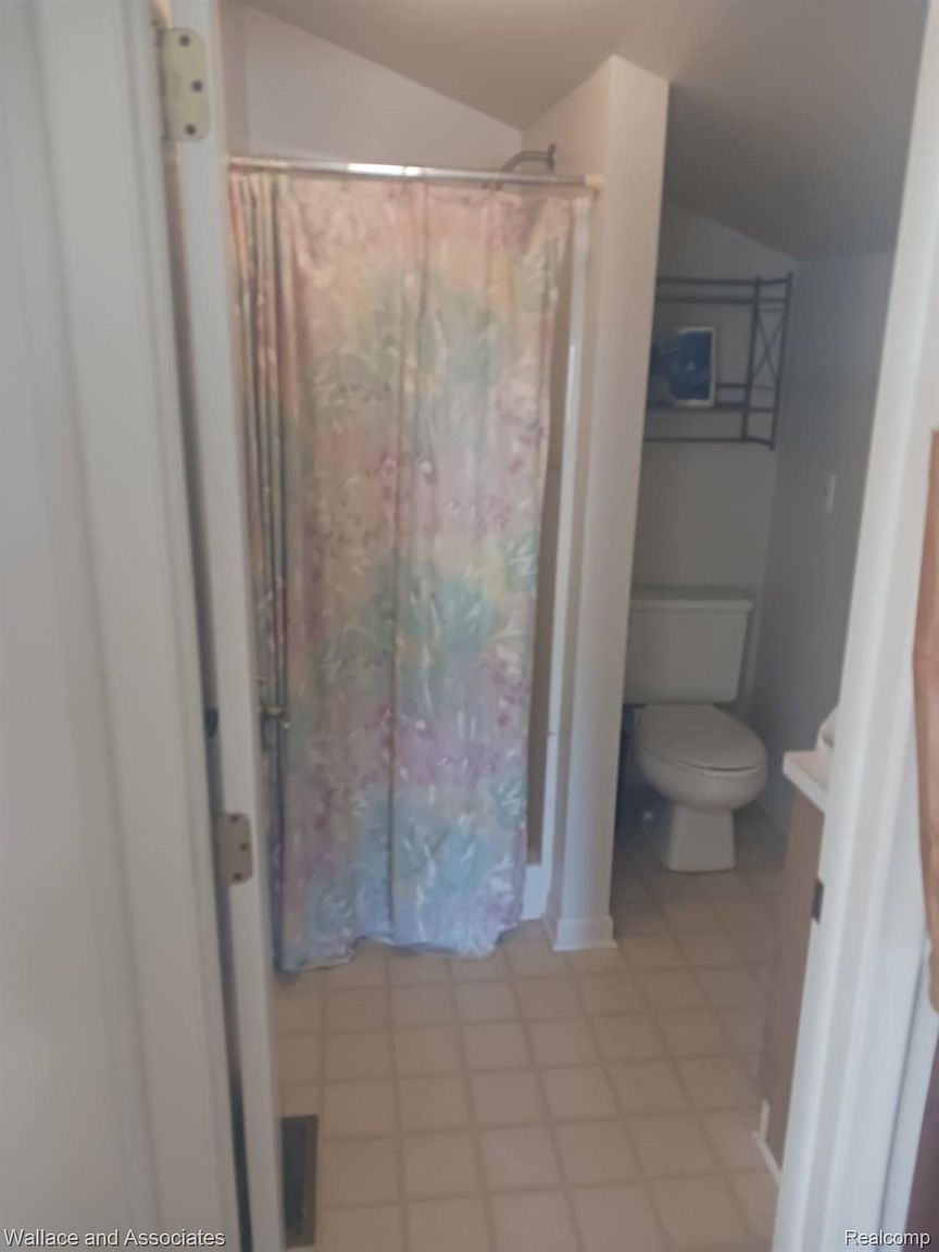 136 Channelsyde Dr, photo 15