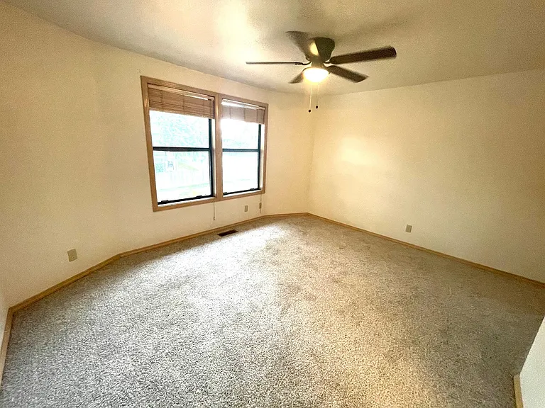 6890 W Irving Ln — Photo 4
