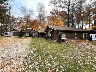 2346 Arbor Rd, Lupton, MI, 48635